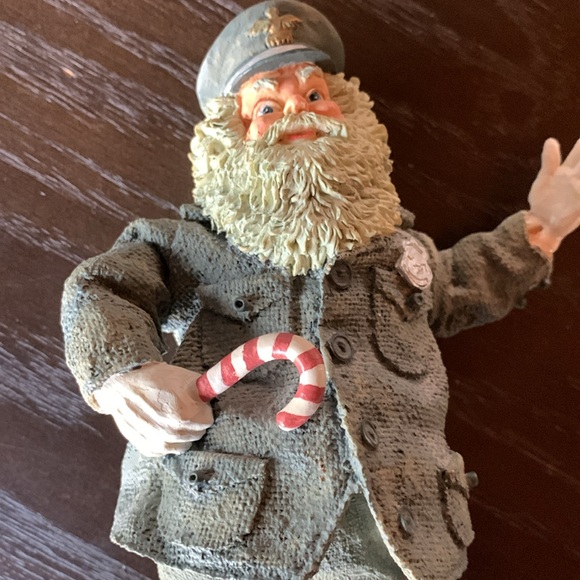 Vintage Policeman Santa 1991 Hamilton Gifts “ The Policeman ” figurine Christmas - Picture 3 of 6